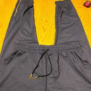 Zyia Active Zipper Ankle Jogger, Medium